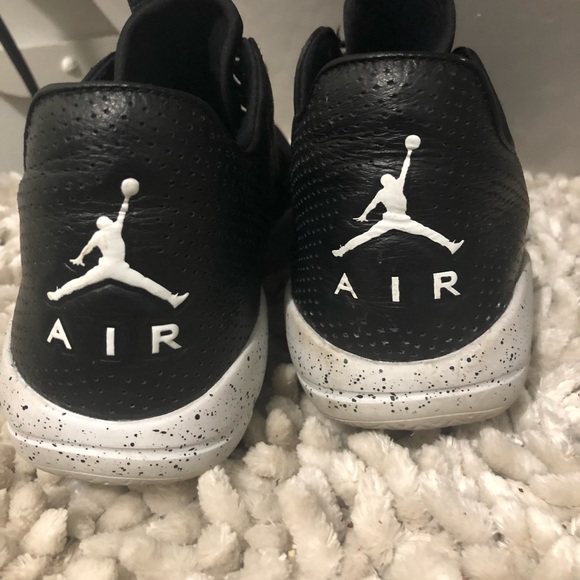 jordan eclipse size 9